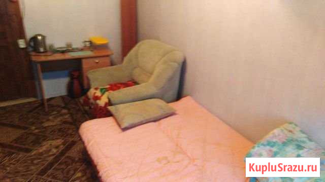 Комната 12 м² в 6-ком. кв., 3/5 эт. на продажу в Киришах Кириши - изображение 1