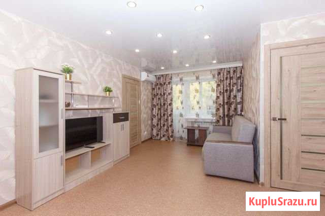 2-комнатная квартира, 50 м², 3/5 эт. в аренду посуточно в Новосибирске Новосибирск - изображение 1