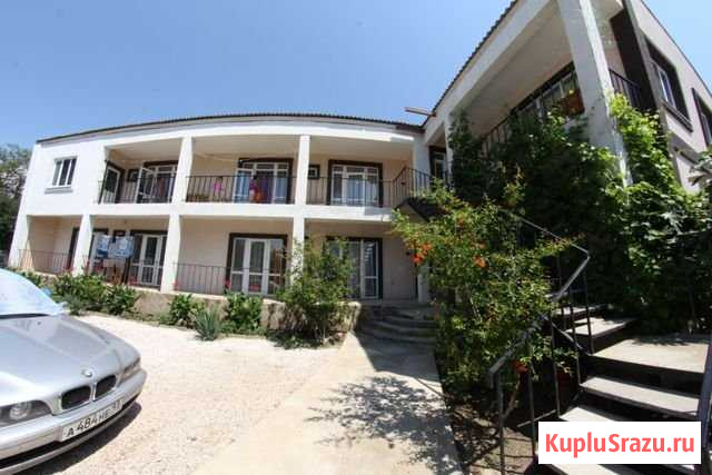 Комната 12 м² в 8-ком. кв., 1/2 эт. в аренду посуточно в Судаке Судак - изображение 1
