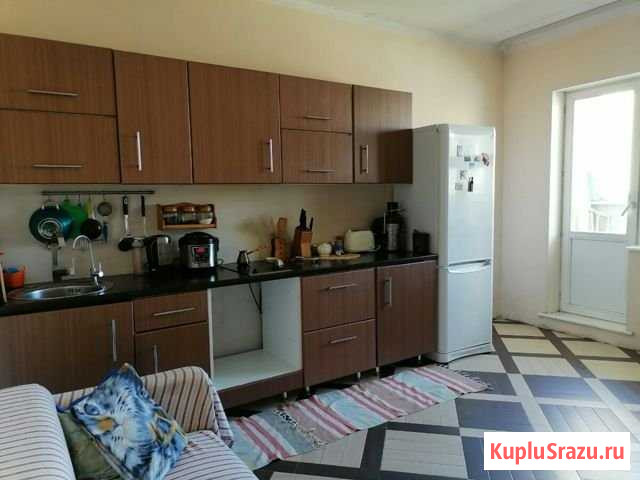 3-комнатная квартира, 108 м², 4/8 эт. в аренду на длительный срок в Новосибирске Новосибирск - изображение 1