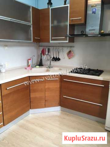 3-комнатная квартира, 100 м², 4/5 эт. в аренду посуточно в Череповце Череповец - изображение 1