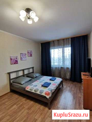 1-комнатная квартира, 45 м², 3/17 эт. в аренду посуточно в Сургуте Ханты-Мансийского АО Сургут - изображение 1