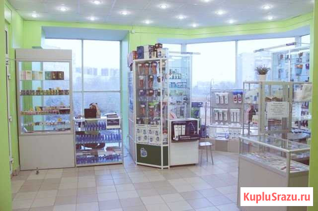 Торговое помещение, 10.8 кв.м. в ТЦ по ул.мира Волжский - изображение 1