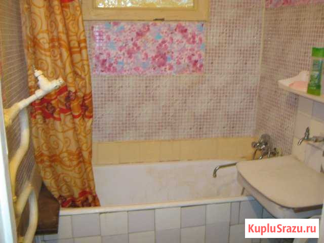 Комната 15 м² в 3-ком. кв., 1/5 эт. в аренду посуточно в Екатеринбурге Екатеринбург - изображение 2
