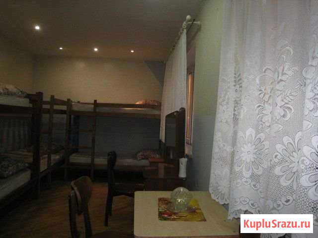 Комната 50 м² в 3-ком. кв., 3/3 эт. в аренду посуточно в Краснодаре Краснодар - изображение 1