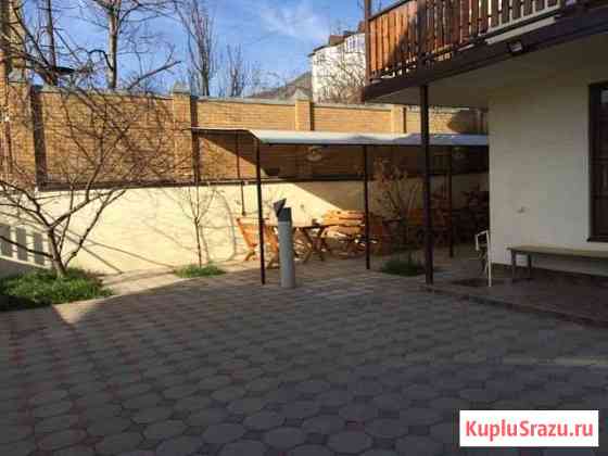 Комната 35 м² в > 9-ком. кв., 1/3 эт. в аренду посуточно в Геленджике Геленджик