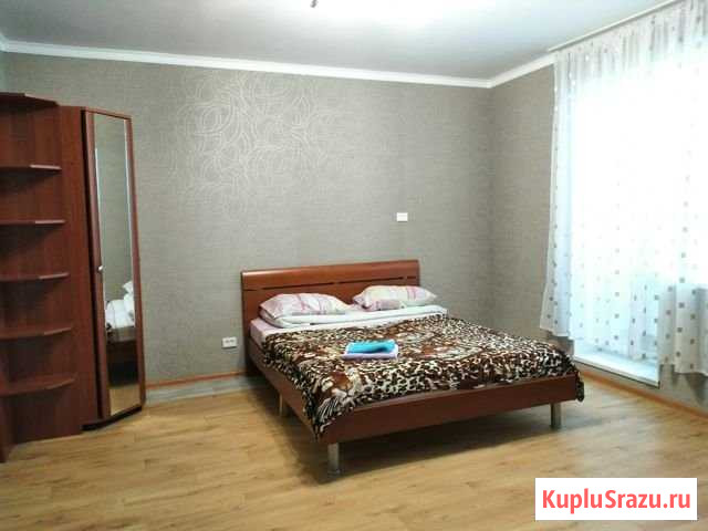 1-комнатная квартира, 42 м², 8/10 эт. в аренду посуточно в Магнитогорске Магнитогорск - изображение 1