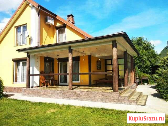 Дом 200 м² на участке 6 сот. в аренду посуточно в Зеленоградске Зеленоградск - изображение 1
