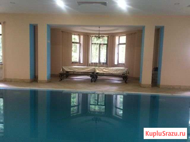 Коттедж 600 м² на участке 90 сот. в аренду посуточно в Красногорске Московской области Красногорск - изображение 1