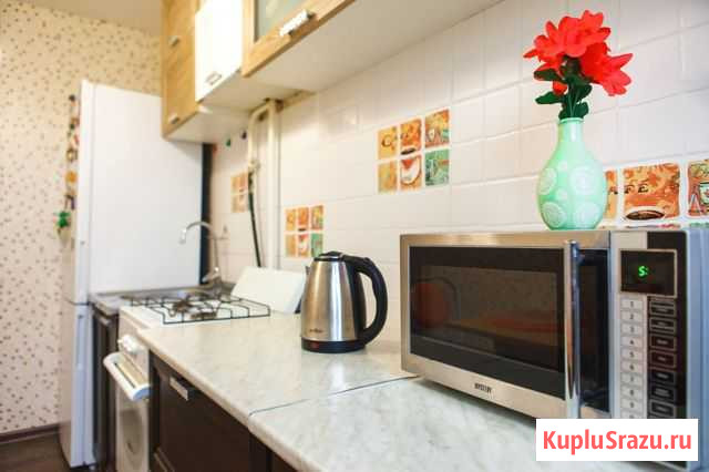 2-комнатная квартира, 43 м², 4/5 эт. в аренду посуточно в Каменске-Уральском Каменск-Уральский - изображение 2