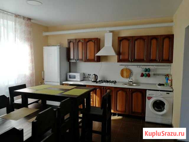 3-комнатная квартира, 100 м², 1/2 эт. в аренду посуточно в Ставрополе Ставрополь - изображение 1