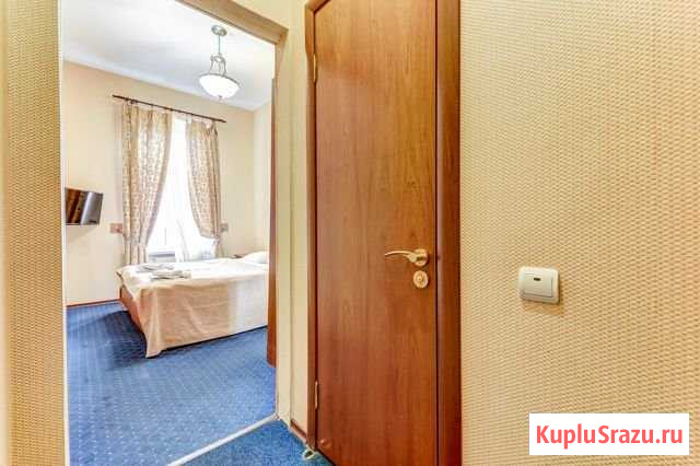 Комната 22 м² в 4-ком. кв., 4/5 эт. в аренду посуточно в Санкт-Петербурге Санкт-Петербург - изображение 1