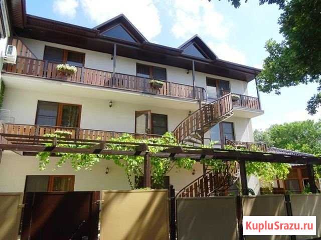 Комната 18 м² в 6-ком. кв., 1/3 эт. в аренду посуточно в Кабардинке Кабардинка - изображение 2