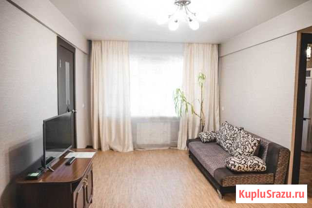 2-комнатная квартира, 60 м², 1/5 эт. в аренду посуточно в Красноярске Красноярск - изображение 1