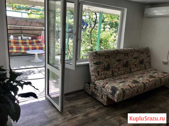 Комната 15 м² в 1-ком. кв., 1/1 эт. в аренду посуточно в Новороссийске Новороссийск - изображение 1