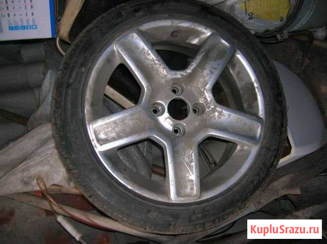 Колесо одно на Пежо 307 радиус 17 Грязи - изображение 1