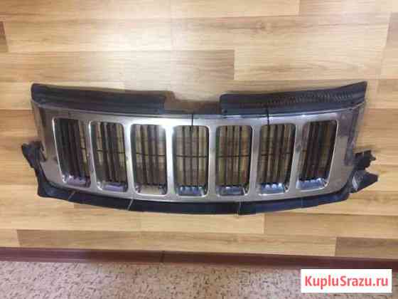 Решётка радиатора Jeep Grand Cherokee (WK2) 2011 г Североморск