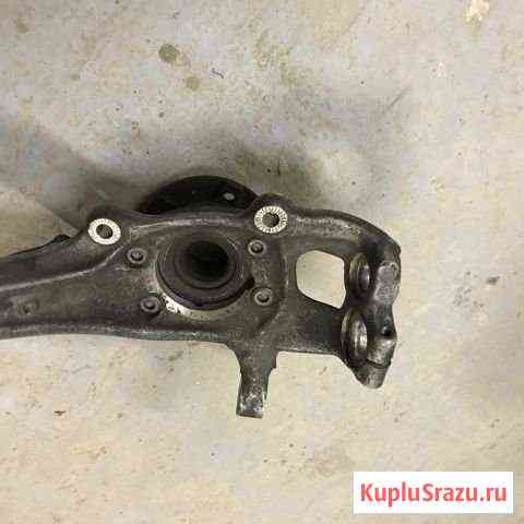 Поворотный кулак правый на Audi A4B8 Кириши