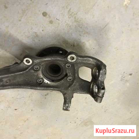Поворотный кулак правый на Audi A4B8 Кириши - изображение 1