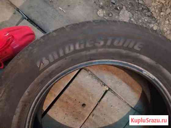 Коплект летних шин r17 225/65 bridgestone Усолье-Сибирское
