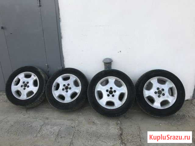 Продам комплект шин с дисками Ангарск - изображение 1