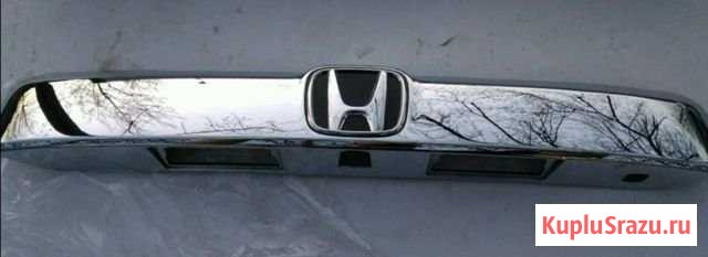 Honda pilot 74890-szaa-A010-M1 хром накладка на ба Малоярославец - изображение 1