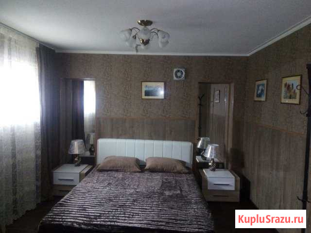 2-комнатная квартира, 42 м², 2/2 эт. в аренду посуточно в Шахтах Шахты - изображение 1