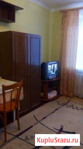 Комната 13 м² в 1-ком. кв., 5/5 эт. в аренду на длительный срок в Чебоксарах Чебоксары - изображение 1