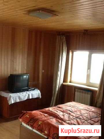 Комната 25 м² в 5-ком. кв., 2/3 эт. в аренду посуточно в Озёрах Озёры - изображение 1