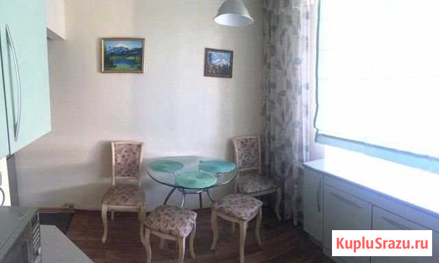 2-комнатная квартира, 60 м², 5/5 эт. в аренду посуточно в Новосибирске Новосибирск - изображение 1