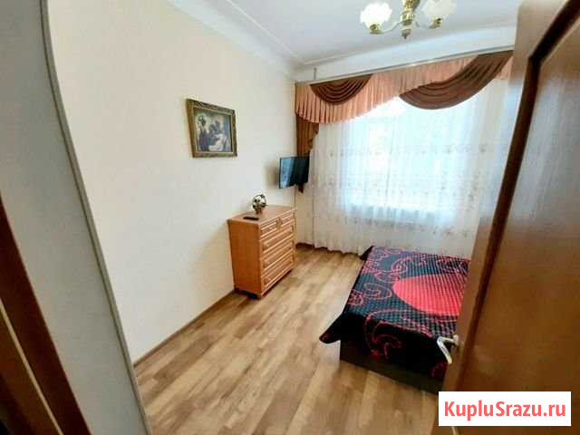 2-комнатная квартира, 50 м², 2/3 эт. в аренду посуточно в Евпатории Евпатория - изображение 1