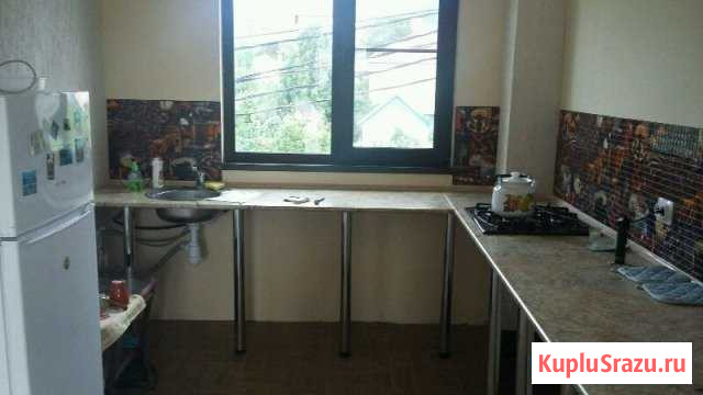 Комната 15 м² в 1-ком. кв., 1/2 эт. в аренду посуточно в Кабардинке Кабардинка - изображение 1