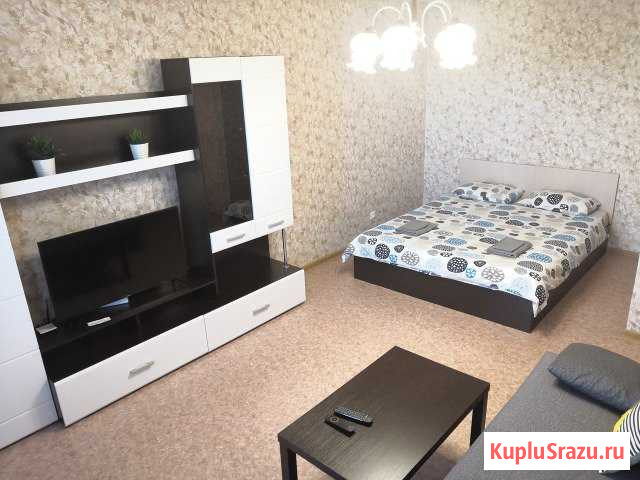 1-комнатная квартира, 42 м², 4/10 эт. в аренду посуточно в Череповце Череповец - изображение 1