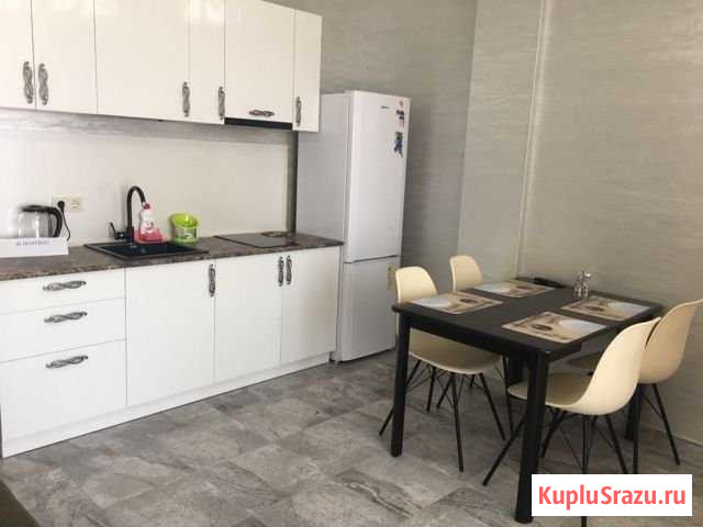 Квартира-студия, 42 м², 2/9 эт. в аренду посуточно в Ялте Ялта - изображение 1