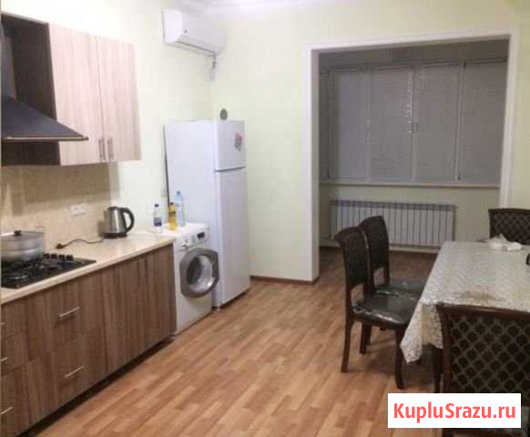 3-комнатная квартира, 110 м², 5/10 эт. в аренду на длительный срок в Каспийске Каспийск - изображение 1