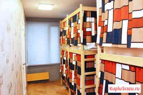 Комната 100 м² в 5-ком. кв., 1/16 эт. в аренду посуточно в Москве Москва