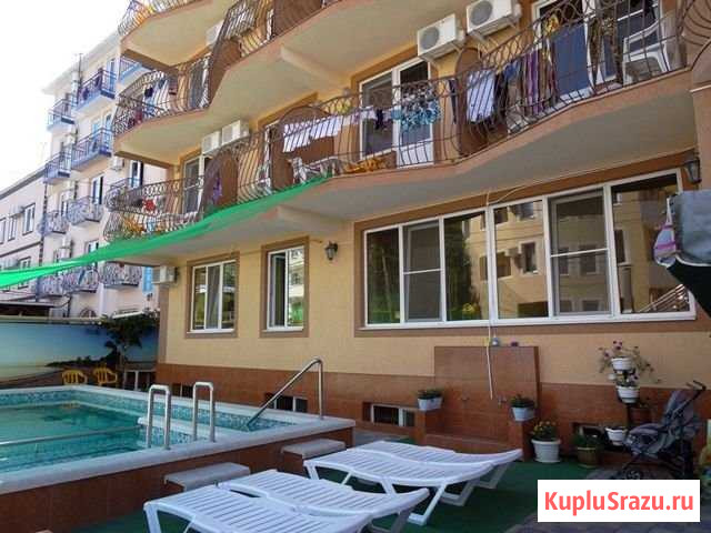 Комната 20 м² в 2-ком. кв., 5/5 эт. в аренду посуточно в Витязево Витязево - изображение 1
