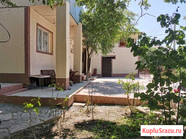 Комната 18 м² в > 9-ком. кв., 1/2 эт. в аренду посуточно в Кабардинке Кабардинка - изображение 1