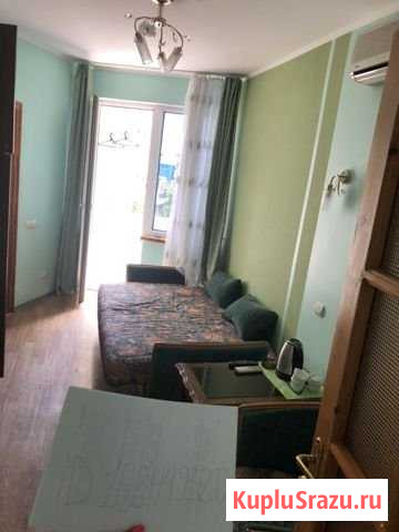 Комната 20 м² в 2-ком. кв., 2/3 эт. в аренду посуточно в Алуште Алушта - изображение 1