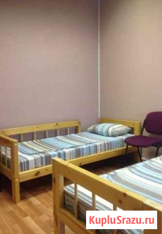 Комната 15 м² в 7-ком. кв., 1/9 эт. в аренду посуточно в Москве Москва - изображение 1
