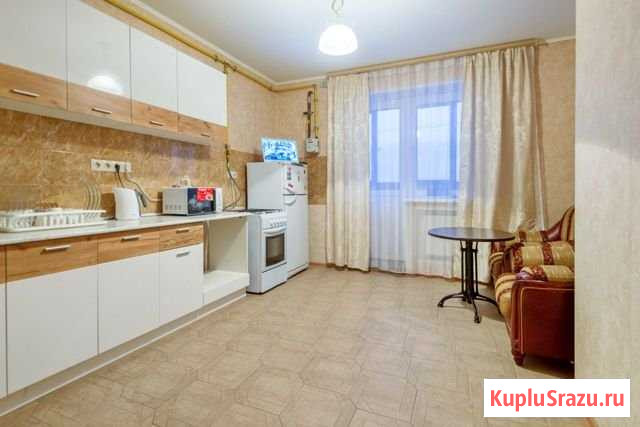 2-комнатная квартира, 65 м², 2/4 эт. в аренду посуточно в Красногорске Московской области Красногорск - изображение 1