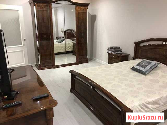 1-комнатная квартира, 40 м², 8/9 эт. в аренду посуточно в Великом Новгороде Великий Новгород - изображение 1