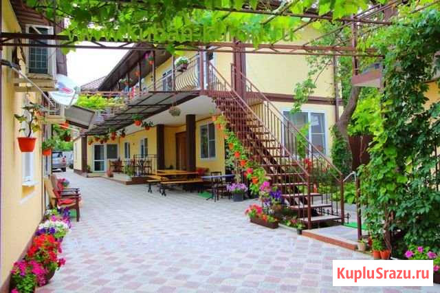 Комната 14 м² в > 9-ком. кв., 2/2 эт. в аренду посуточно в Кабардинке Кабардинка - изображение 1