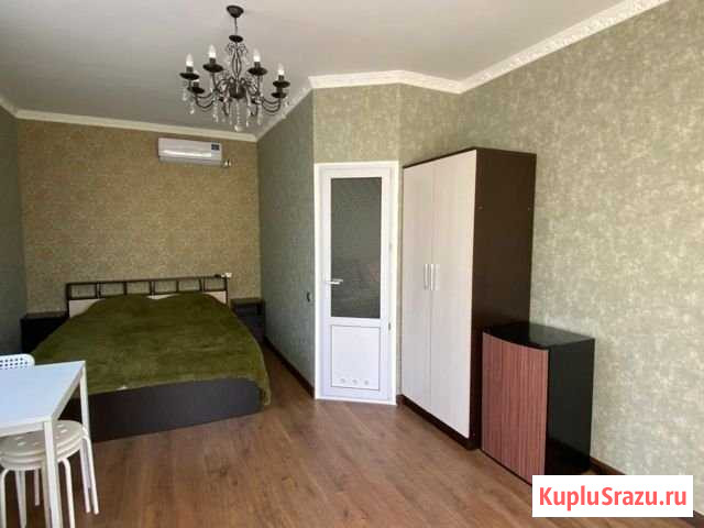 Комната 20 м² в 1-ком. кв., 1/2 эт. в аренду посуточно в Ейске Ейск - изображение 1