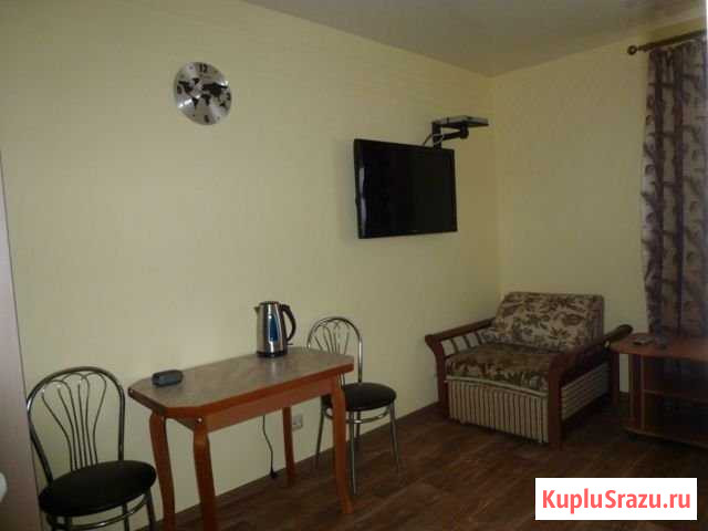 Комната 20 м² в 1-ком. кв., 2/2 эт. в аренду посуточно в Ейске Ейск - изображение 1