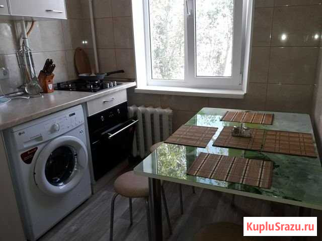 2-комнатная квартира, 42 м², 4/5 эт. в аренду посуточно в Керче Керчь - изображение 1