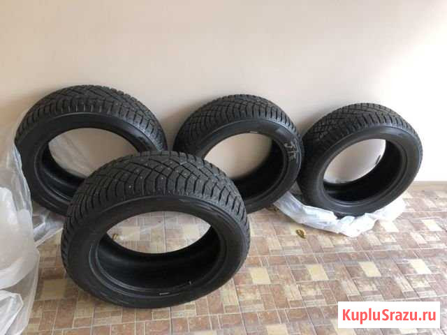 Продаю комплект зимних шин(шипы) 255/55/R19 nitto Шахты - изображение 1