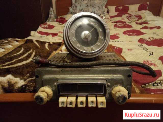 Радиоприемник газ-21 и часы Королев - изображение 1