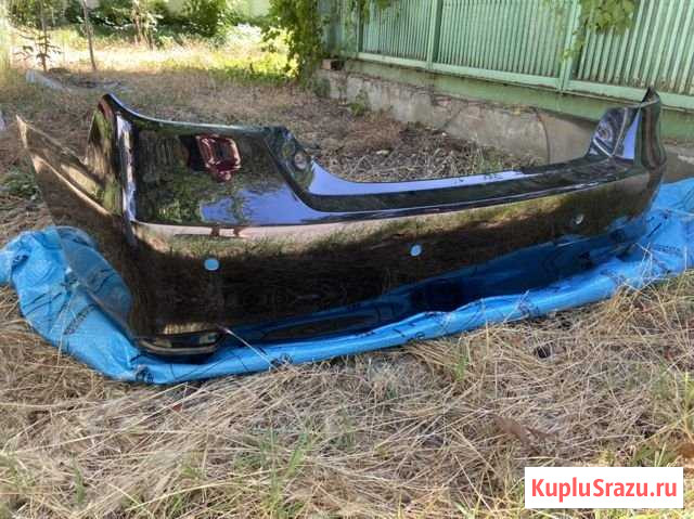Задний оригинальный бампер на Toyota Camry V55 Керчь - изображение 1