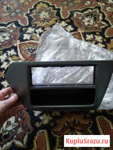 Рамка магнитолы Kia Rio Камышин - изображение 1